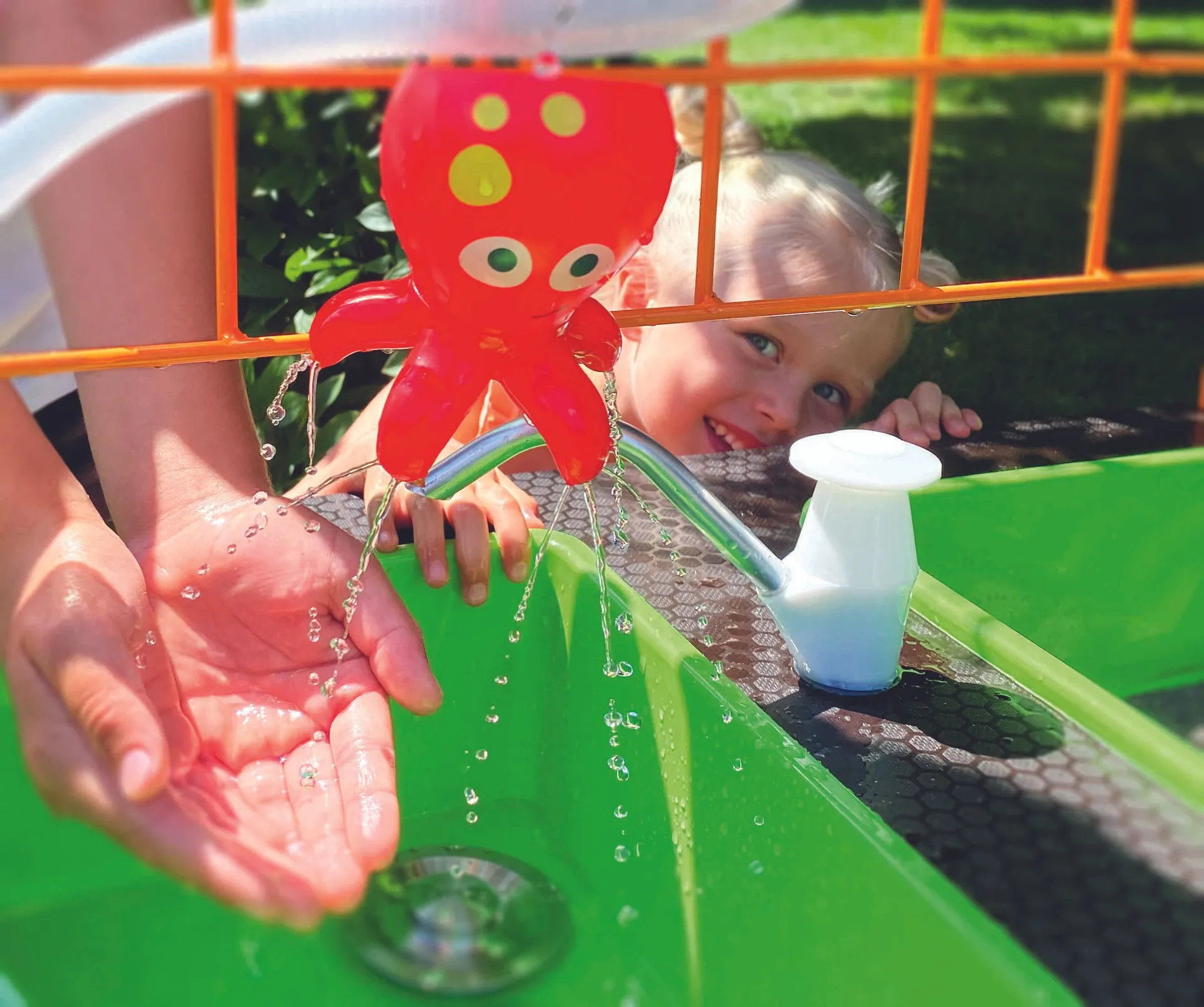 64500_9 Mobiler Wassertisch | Wasserspieltisch | Dragon Toys