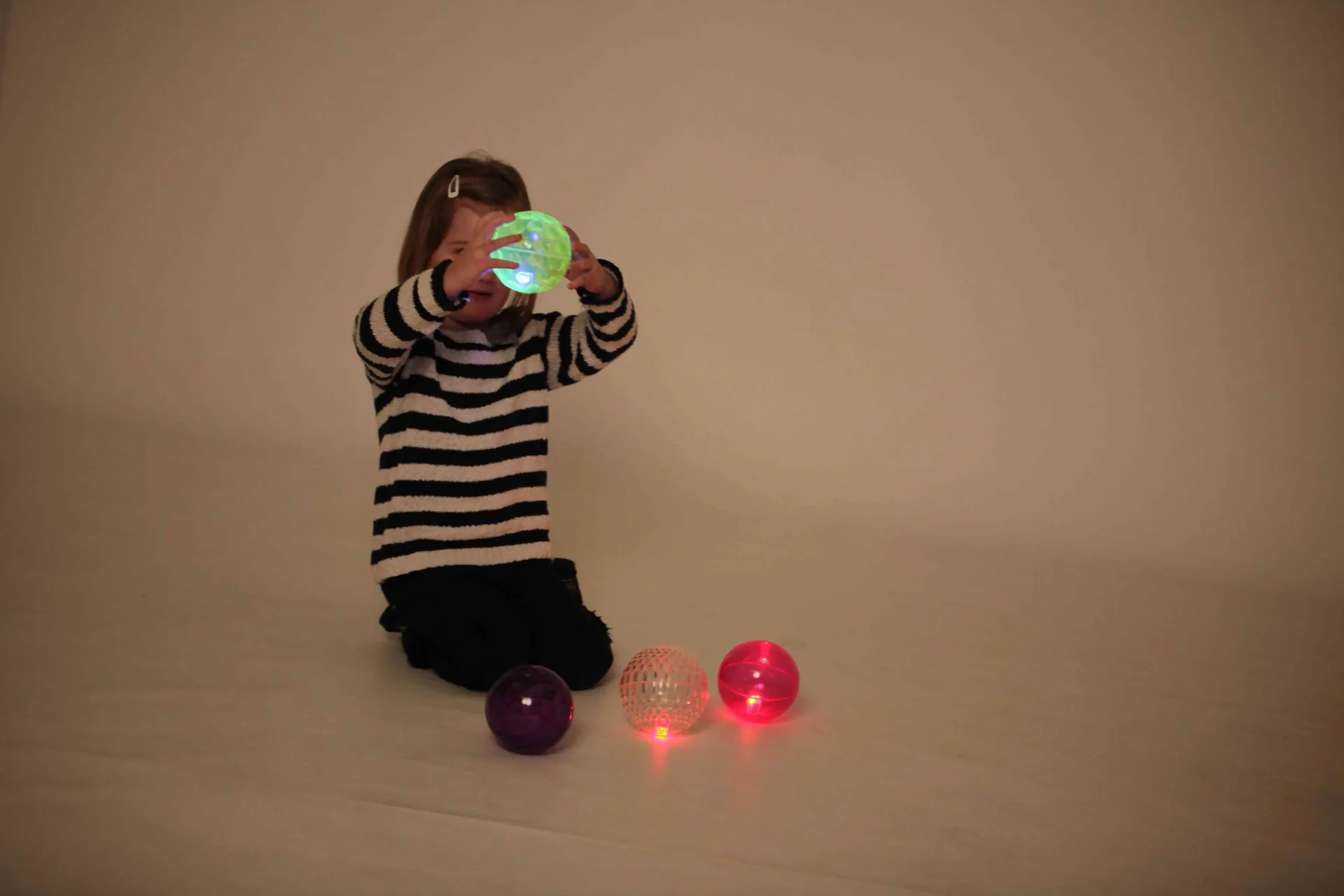 40028_5 Sensorik Bälle "Flashlight" 4er Set | Dragon Toys