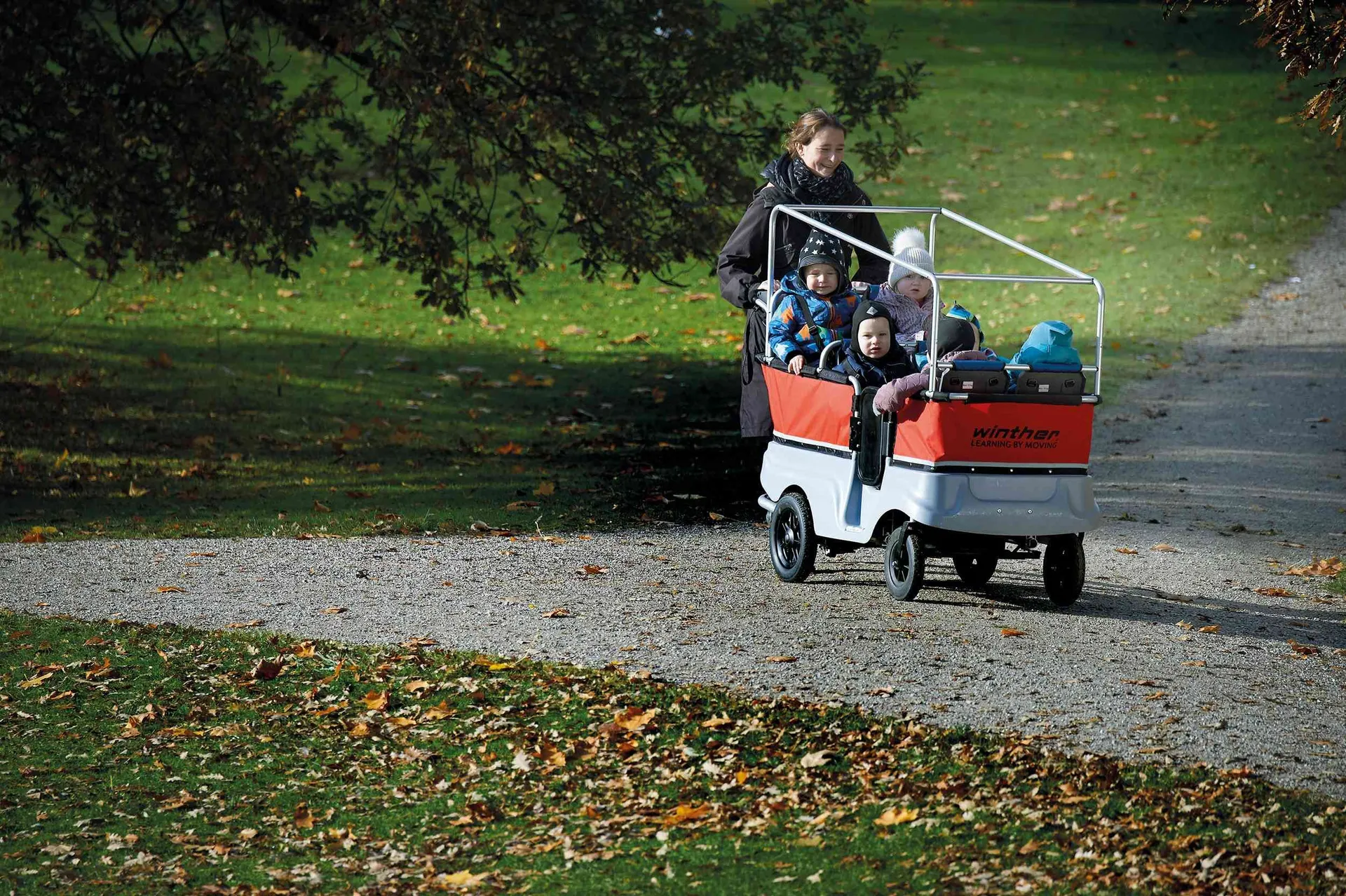 01801V_2 E-Turtle Kinderbus | Winther Kinderbus